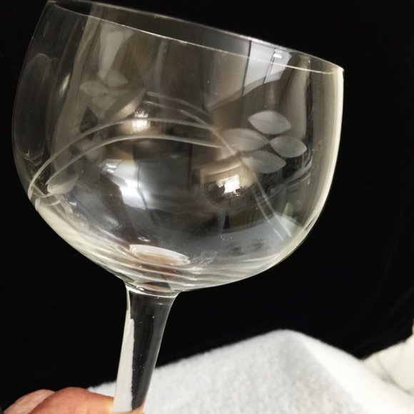 Antique Wine Goblet Stemware Clear Crystal Etched Pattern Round Bowl 1930s 1940s - Picture 5 of 6